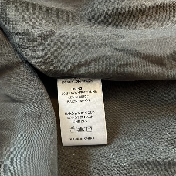 GUC Anthro Sunday in Brooklyn Luna Sequin blouse - Picture 12 of 14